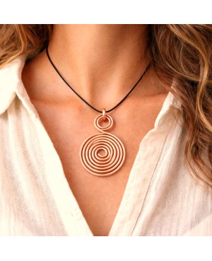Pendentif spirale en cuivre massif artisanal femme – Origine