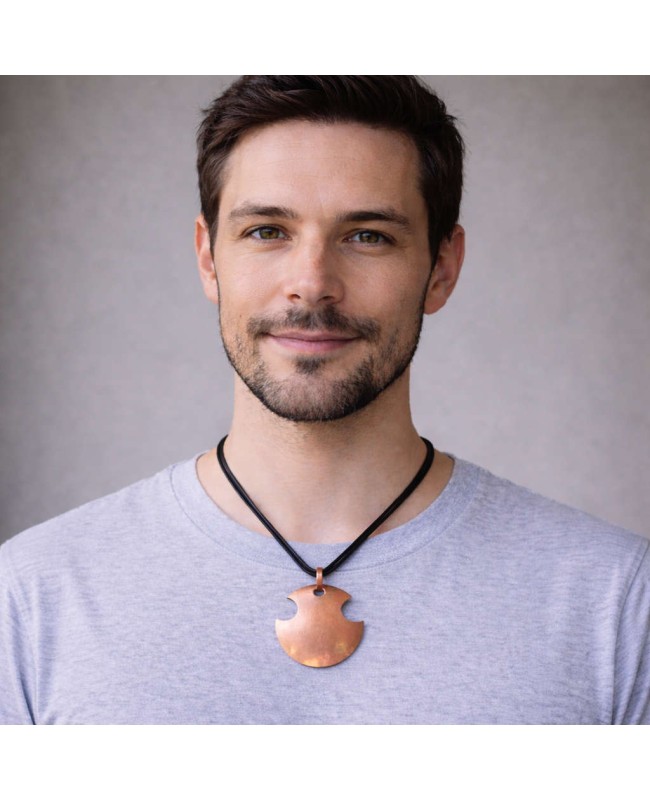 Pendentif disque ajouré en cuivre massif pour homme – Éclipse